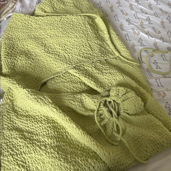 Sabo One-Shoulder Cutout Maxi Dress in Lime Green size M - Picture 5 of 6